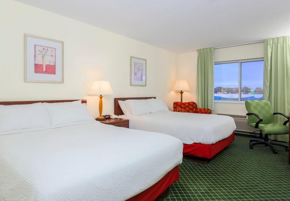 Fairfield Inn Erie Millcreek Mall Экстерьер фото