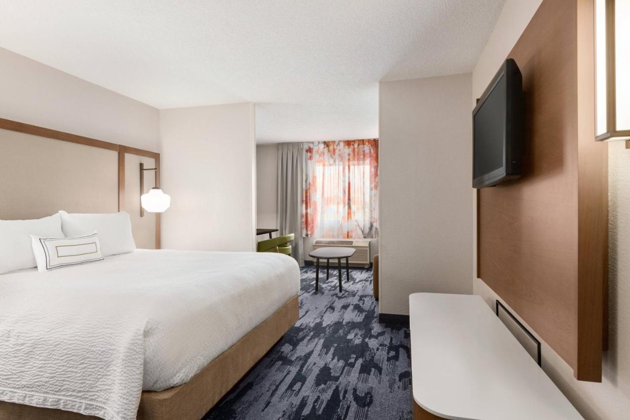 Fairfield Inn Erie Millcreek Mall Экстерьер фото