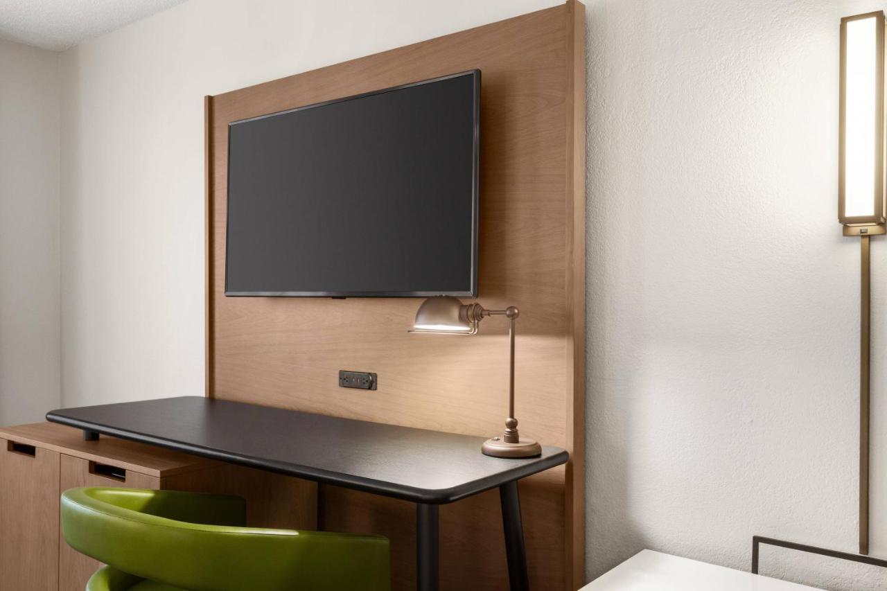 Fairfield Inn Erie Millcreek Mall Экстерьер фото
